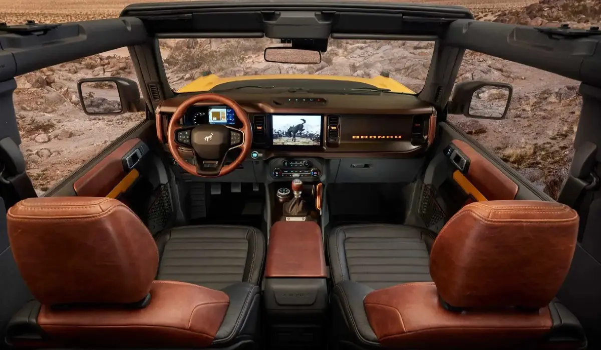 Ford - Bronco Outer Banks 2Dr - Car Rentals Near me - Used Cars Near me - Exclusive Concierge Club.webp